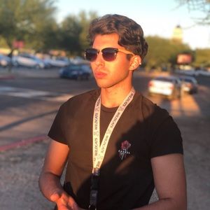 Meet your Posher, Omar